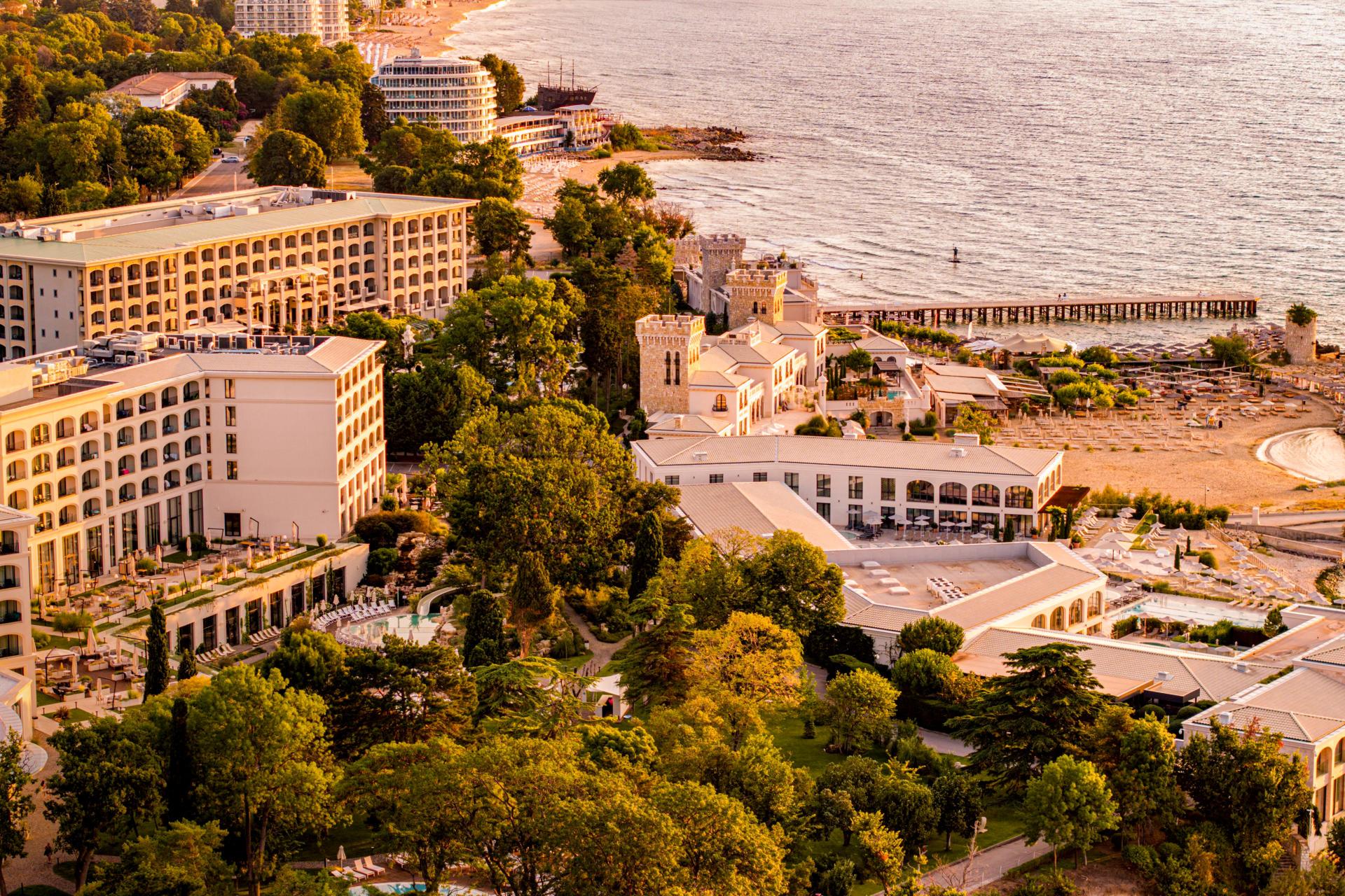 4a8d6aa00475dd38b50eaa58dd27b7643dd76993.jpg